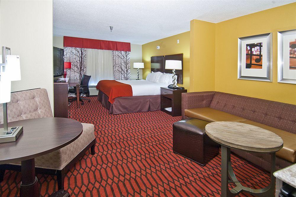 Holiday Inn Express Hotel & Suites Olive Branch By Ihg Exterior foto