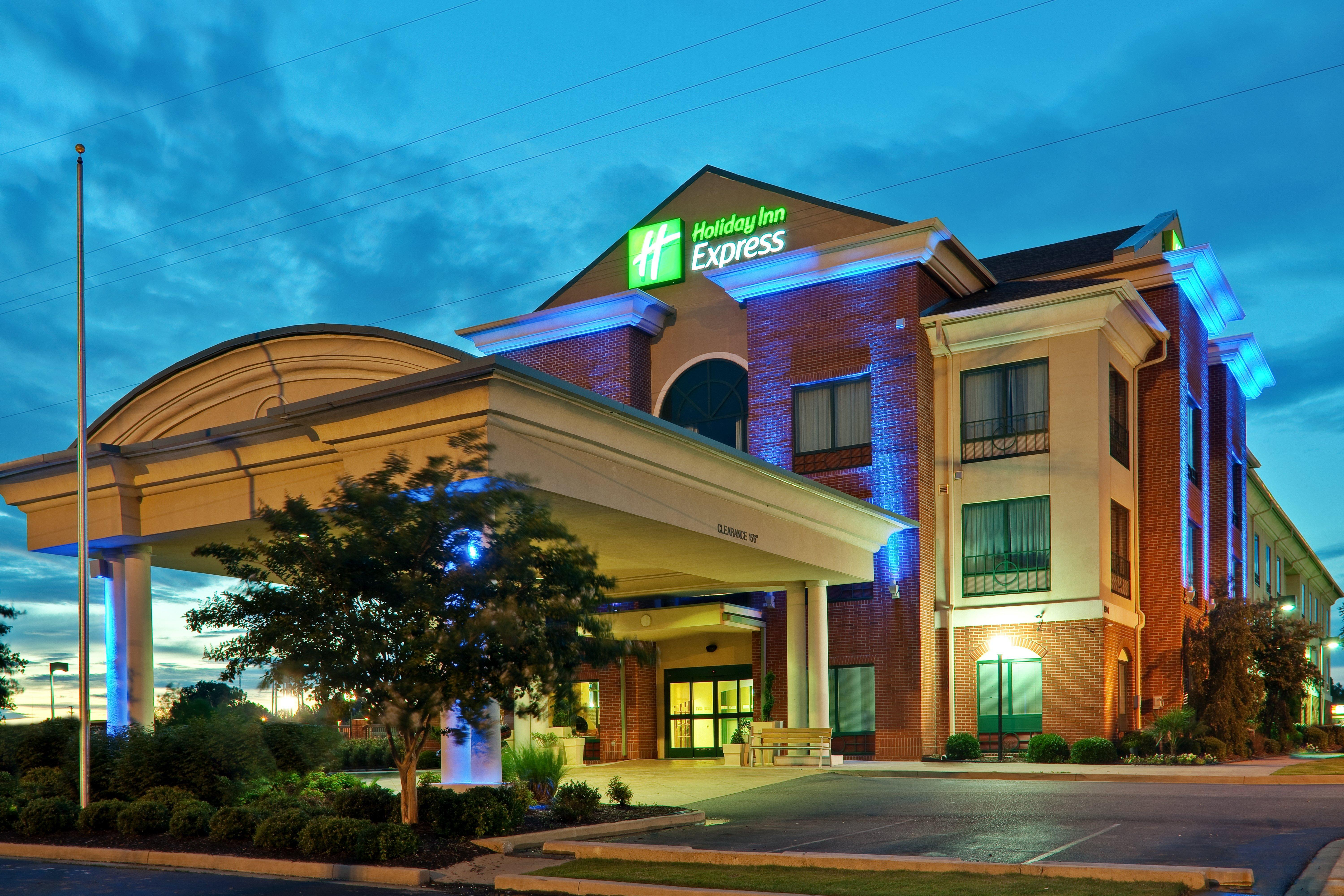 Holiday Inn Express Hotel & Suites Olive Branch By Ihg Exterior foto